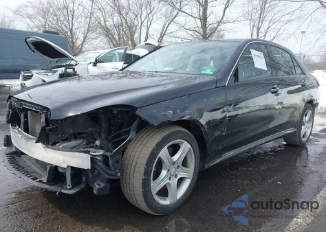 2015 Mercedes-Benz E 350 4Matic z USA, uszkodzony, nr VIN WDDHF8JB7FB092565